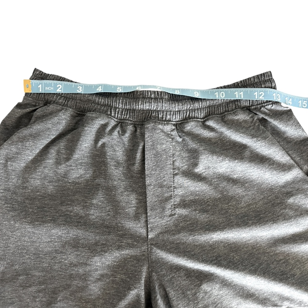 Lululemon Pace Breaker 9" inseam
Heathered Grey * Liner - Picture 13 of 15